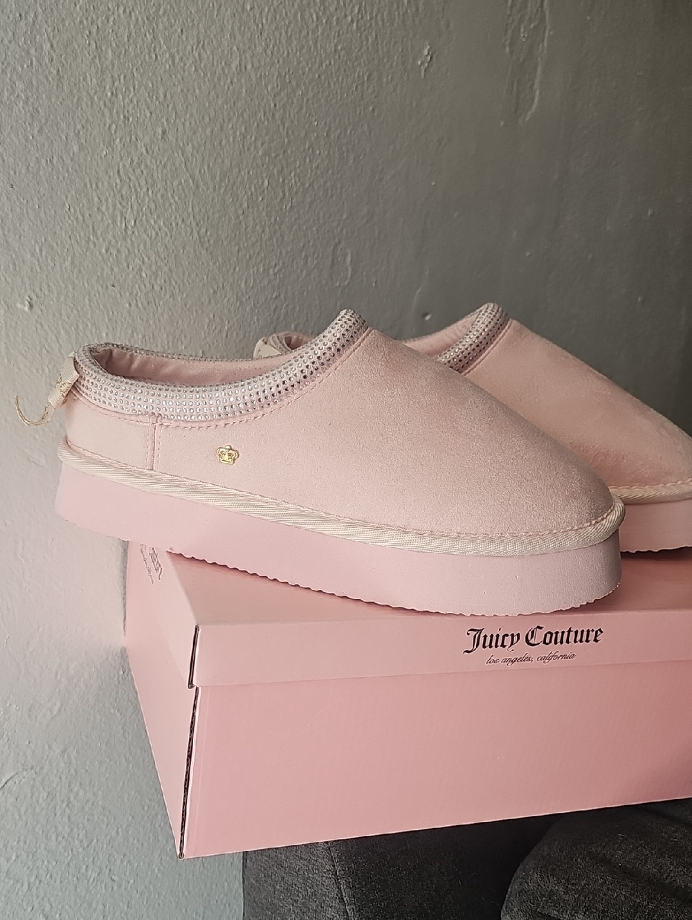 Juicy Couture Olyana Womens Round Closed Toe Clogs. Size: Variuos. Color Blush